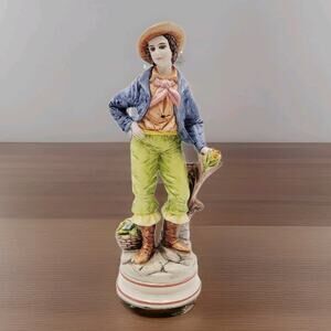 Ethan Allen Capodimonte Style Young Man By Tree 13.5" Italian Figurine VTG Rare